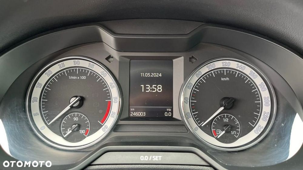 Skoda Octavia Scout 2.0 TDI 4x4 DSG - 39