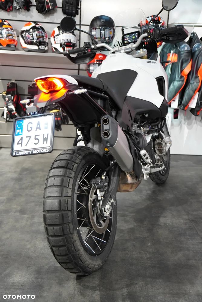 Ducati DesertX - 11