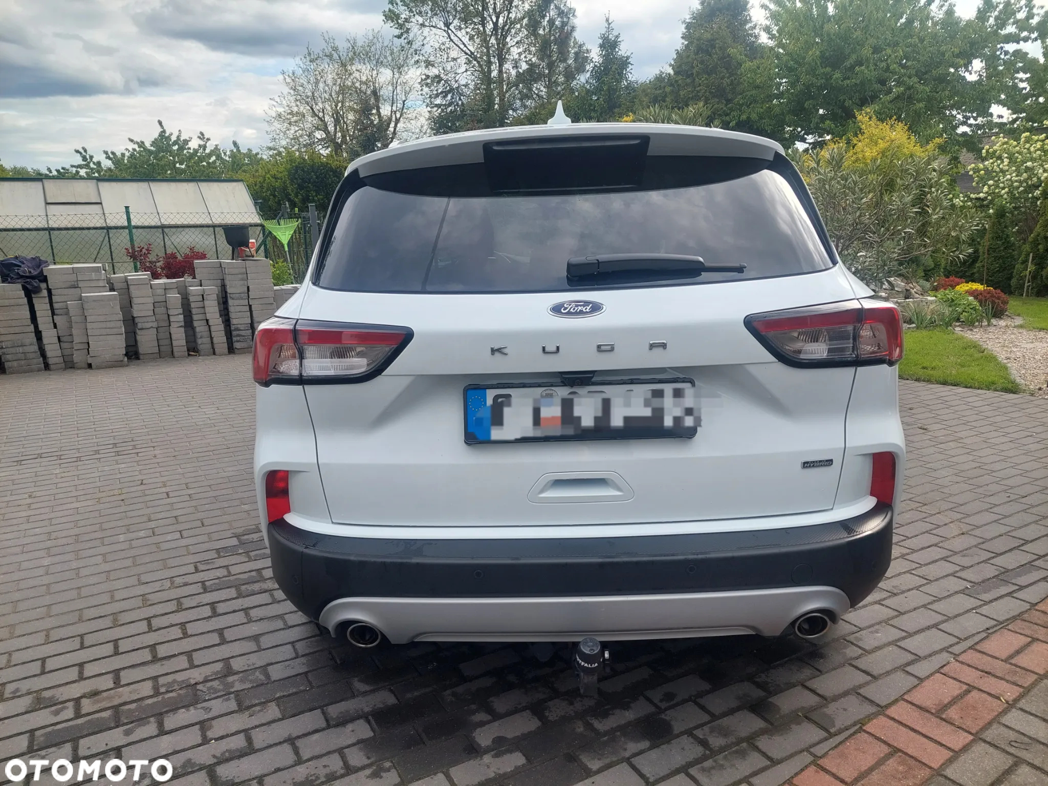 Ford Kuga - 4