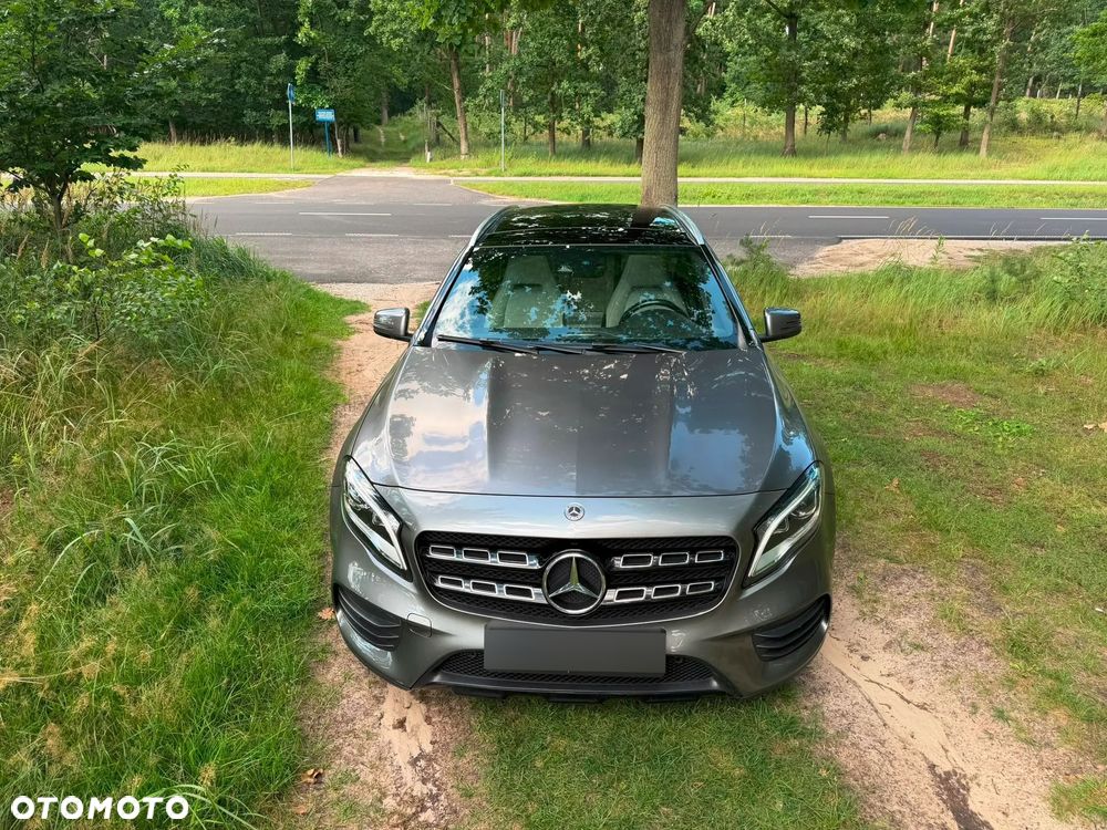 Mercedes-Benz GLA 220 d 4-Matic AMG Line - 31