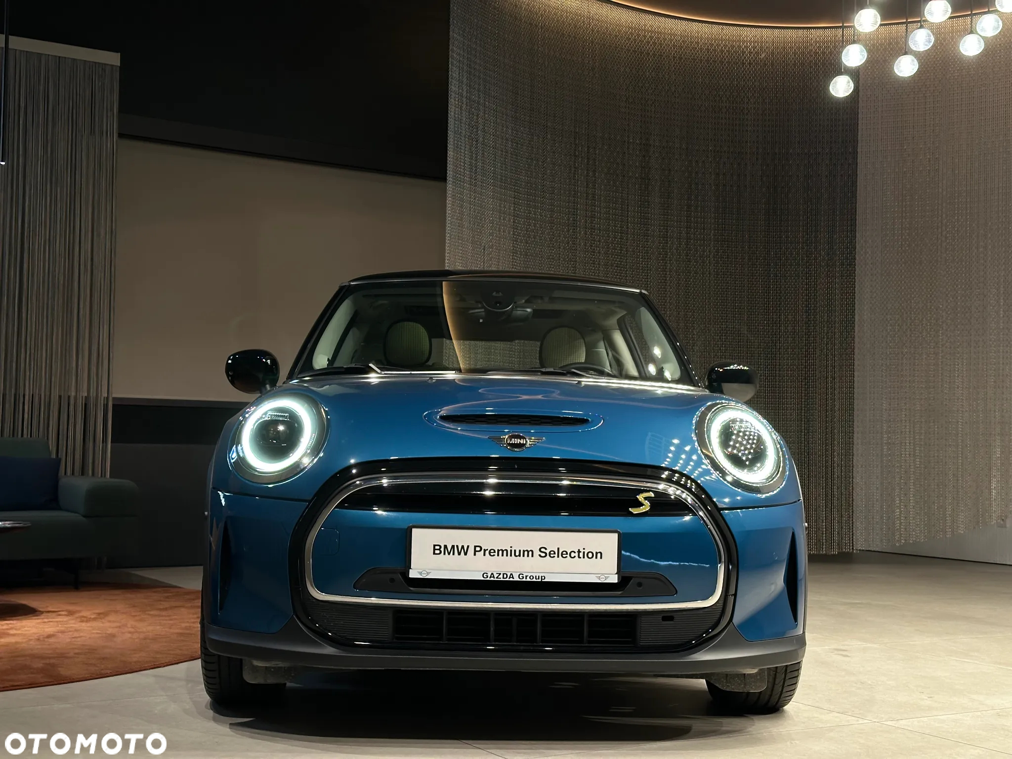 MINI Cooper SE Classic Trim - 8