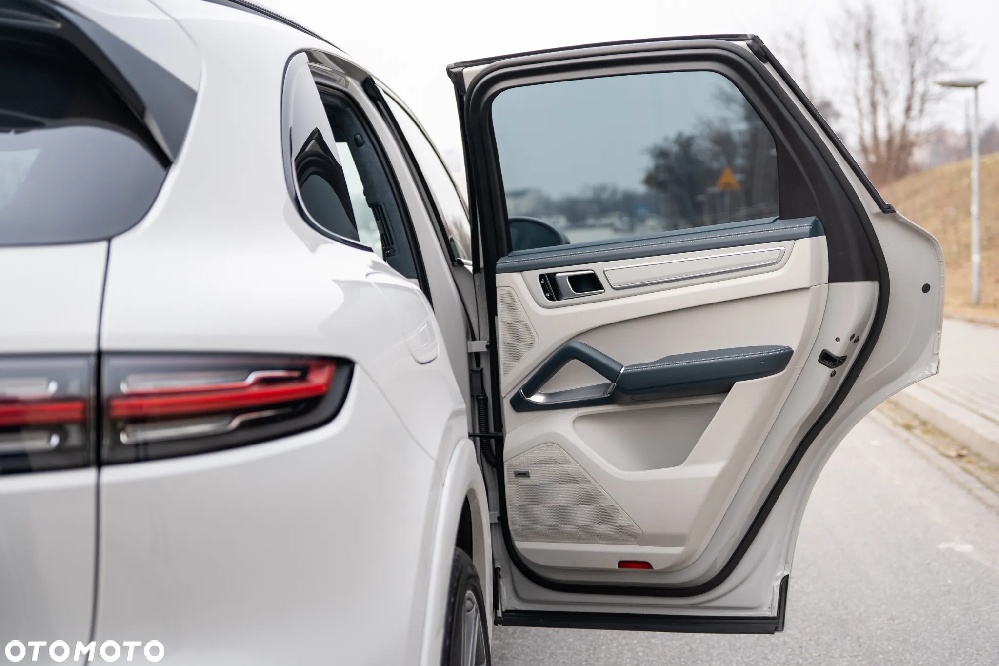 Porsche Cayenne Turbo S E-Hybrid - 30