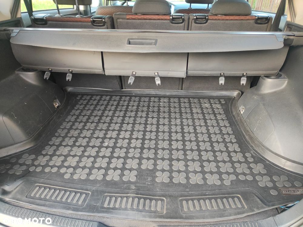 Toyota Verso 1.8 Edition - 15