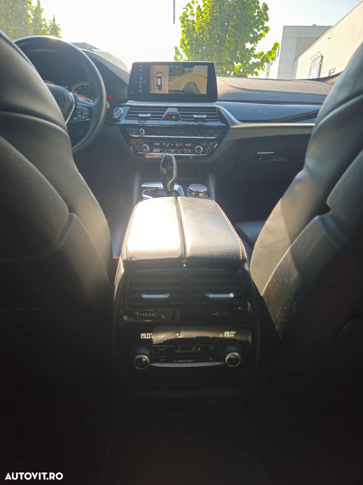 BMW Seria 5 540i xDrive Aut. Luxury Line - 12
