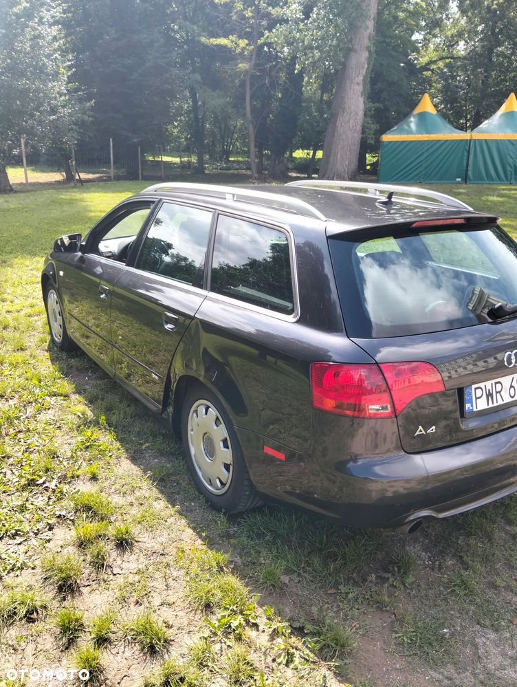 Audi A4 Avant - 4