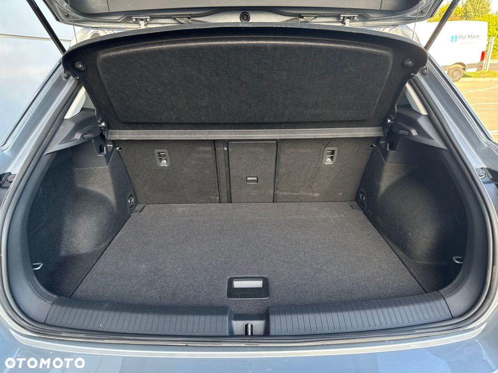 Volkswagen T-Roc 1.5 TSI Life DSG - 23