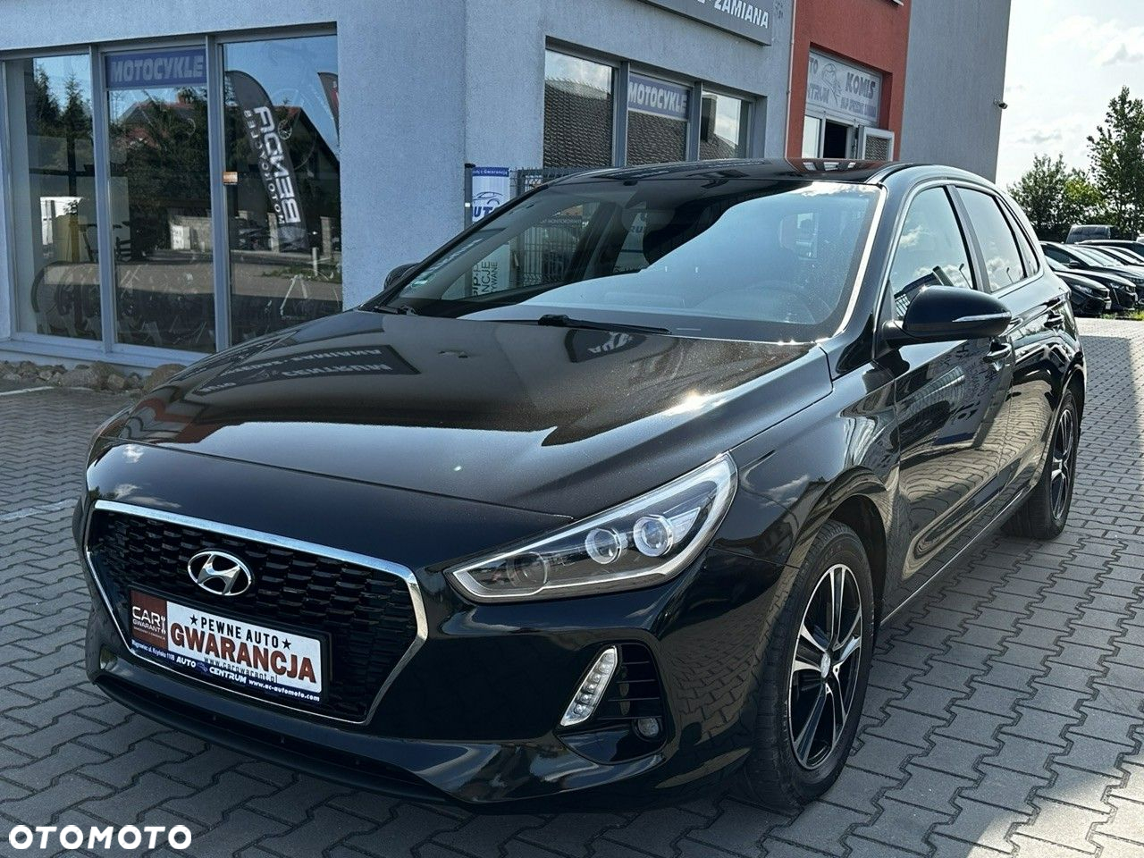 Hyundai i30 1.4 T-GDI Fastback Premium - 3