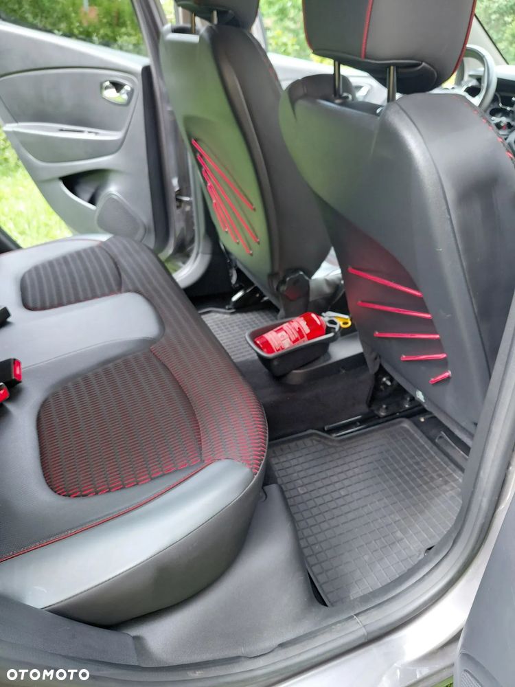 Renault Captur - 14