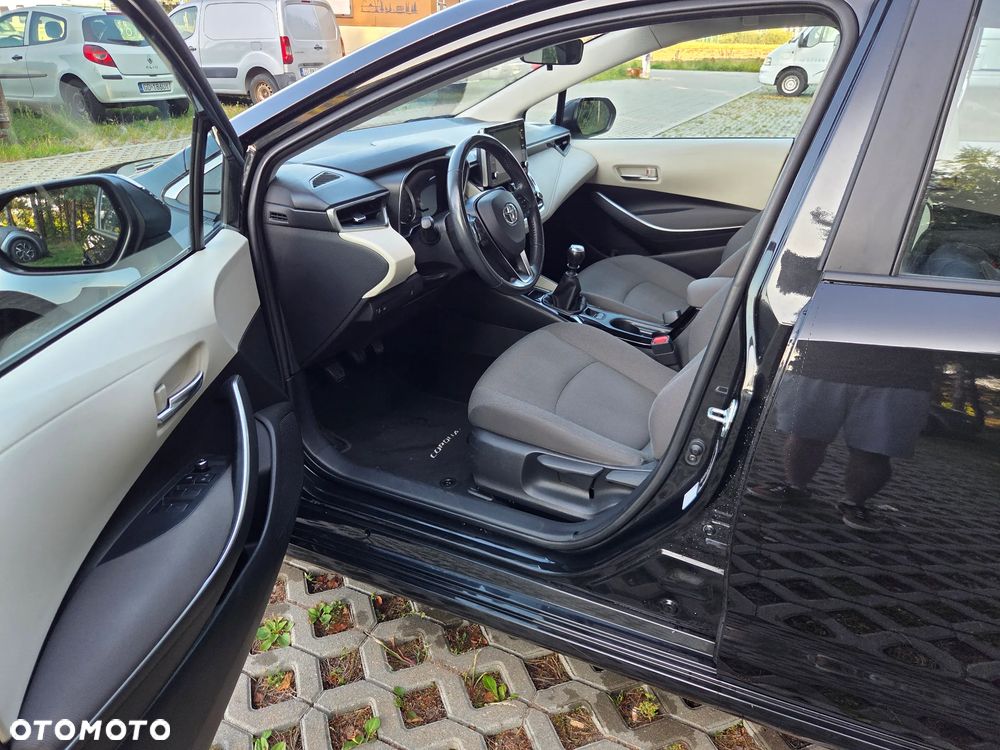 Toyota Corolla 1.6 Comfort - 20