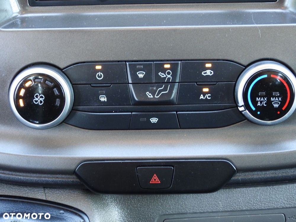 Ford TRANSIT SKRZYNIA PODWÓJNA KABINA DOKA 7 MIEJSC BLIŹNIACZE KOŁA KLIMATYZACJA  130KM - 33