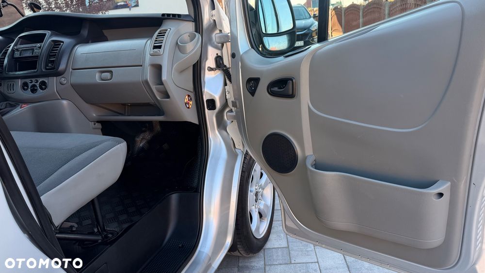 Opel Vivaro - 40
