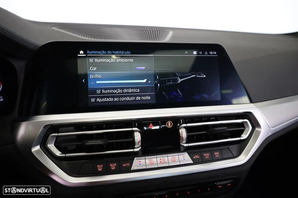 BMW 420 d Pack Desportivo M Auto - 44