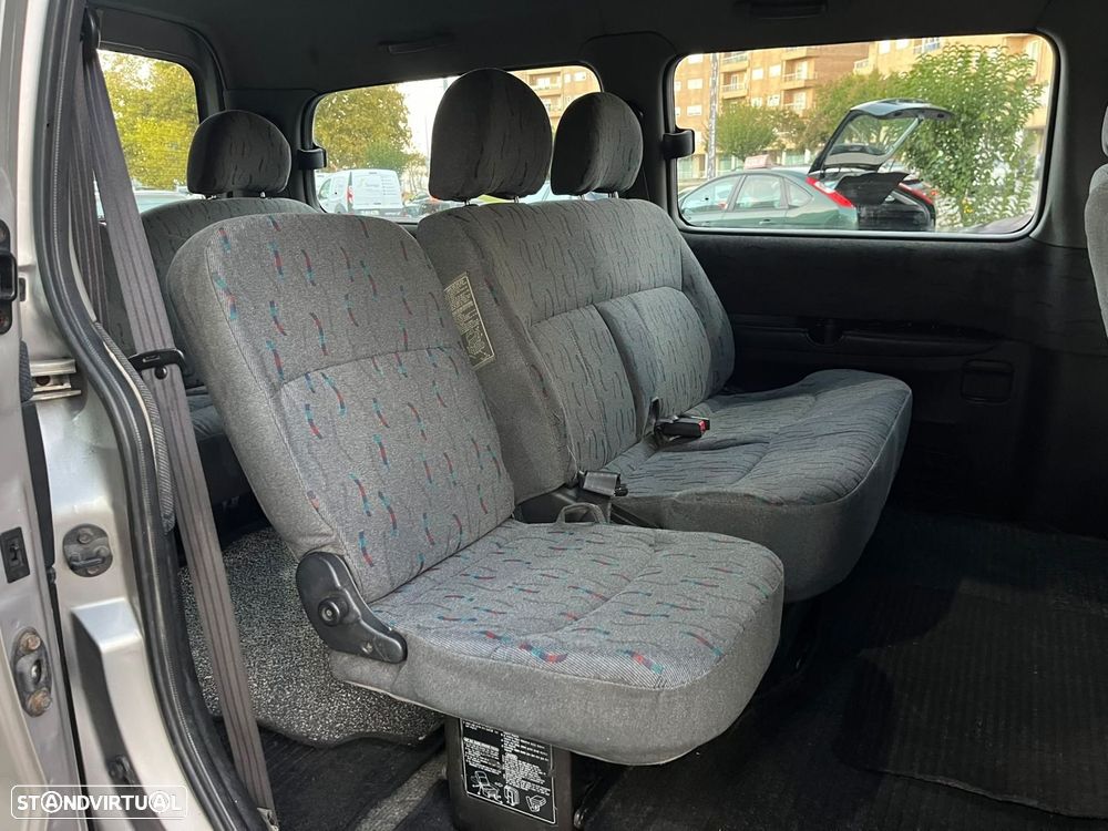 Hyundai H-1 - 14
