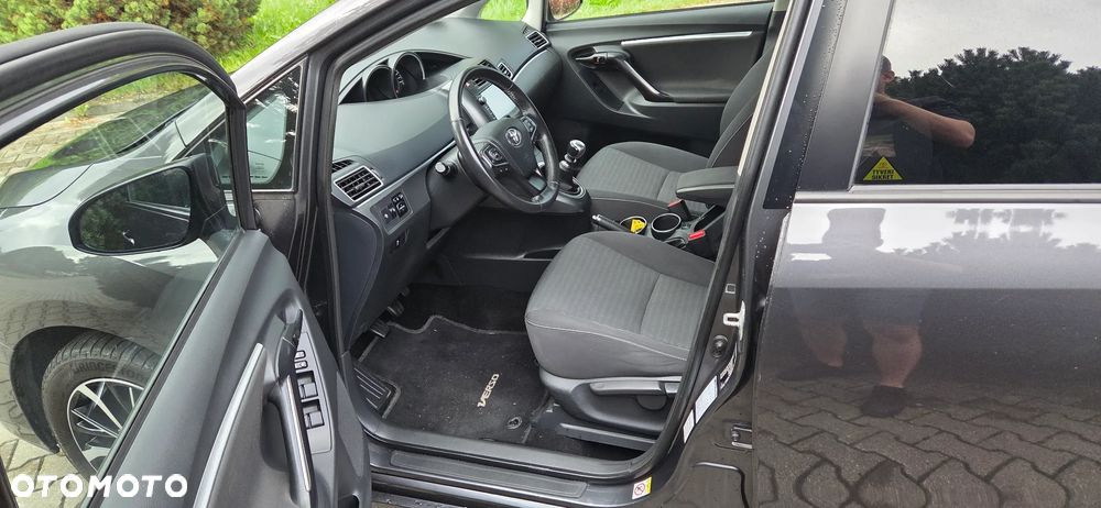 Toyota Verso 1.8 Premium EU5 7os - 17