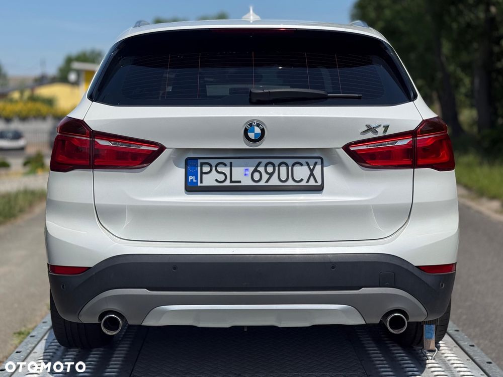 BMW X1 - 10