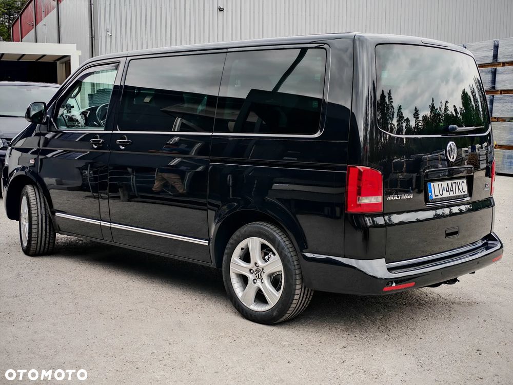 Volkswagen Multivan - 16