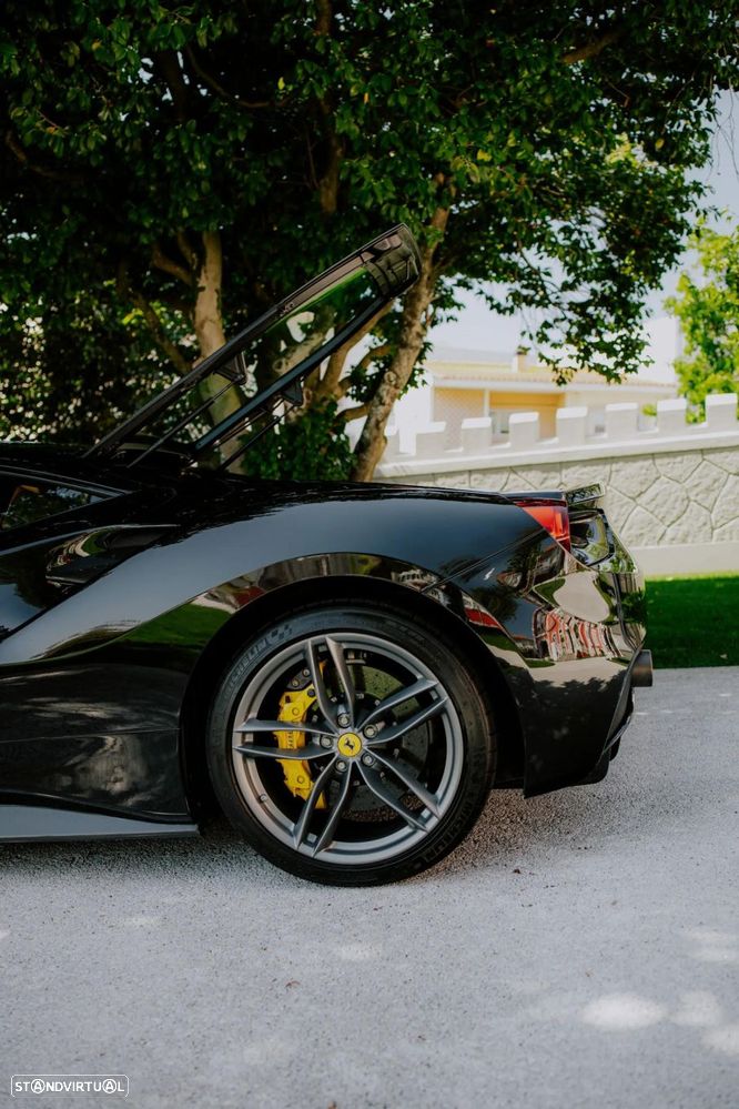 Ferrari 488 GTB - 52