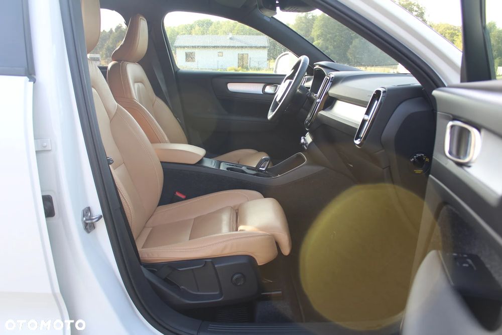 Volvo XC 40 D3 Momentum Pro - 16