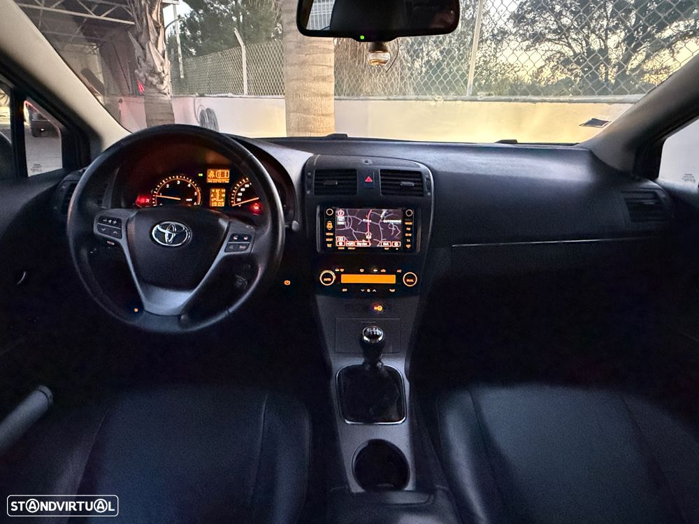 Toyota Avensis - 7