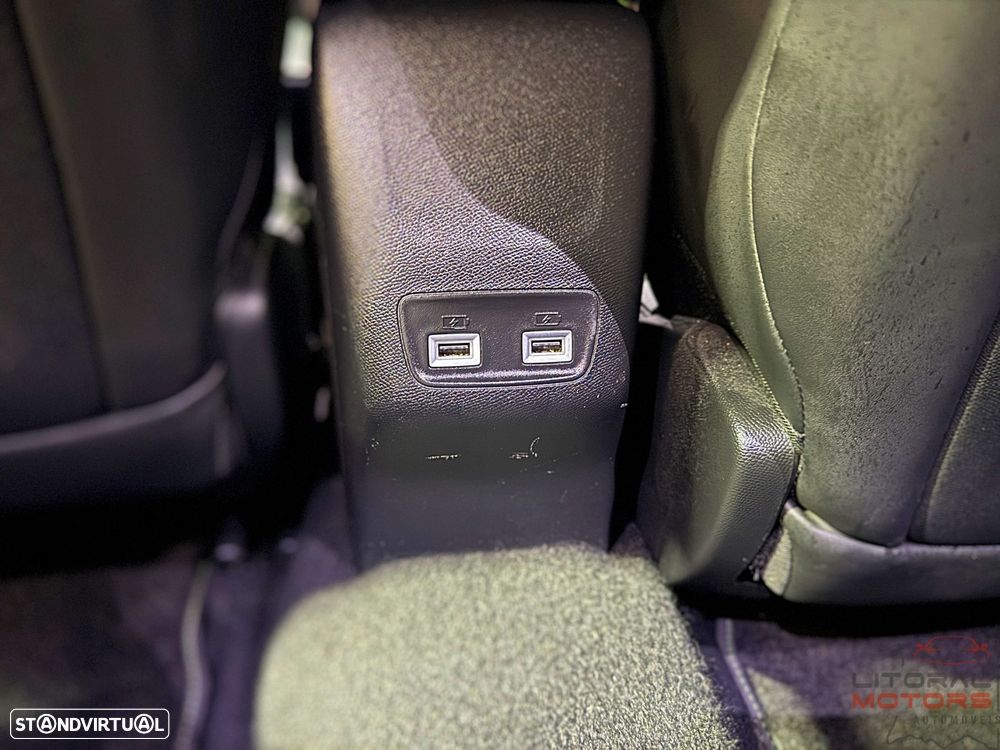 Peugeot 2008 1.2 PureTech GT - 38
