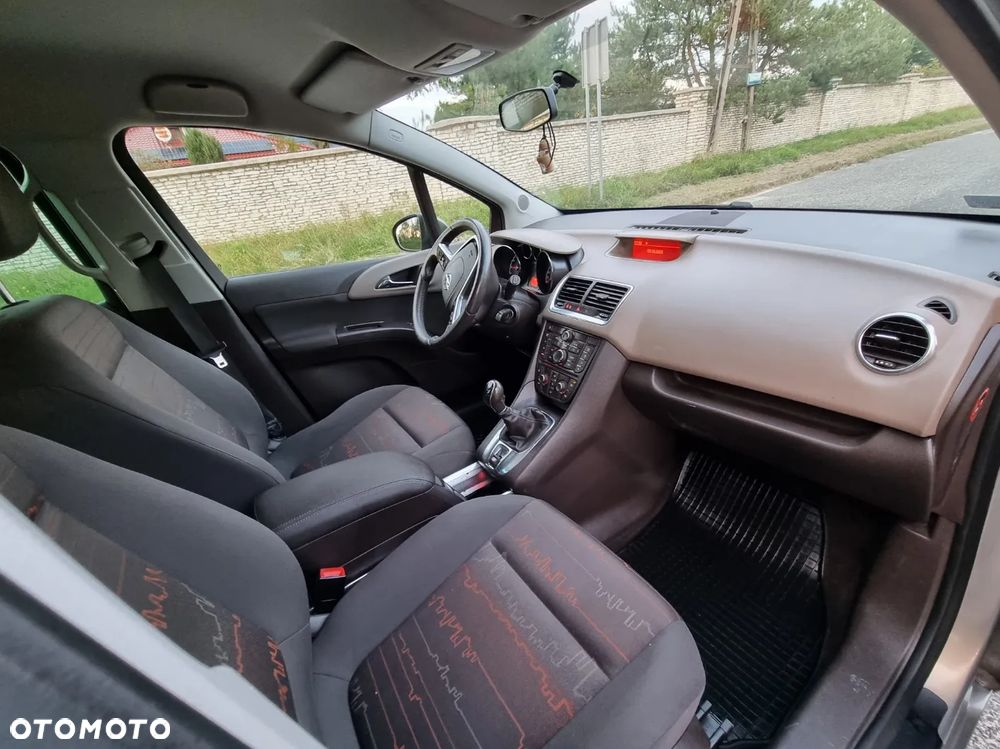 Opel Meriva 1.4 T Edition 150 S&S - 15