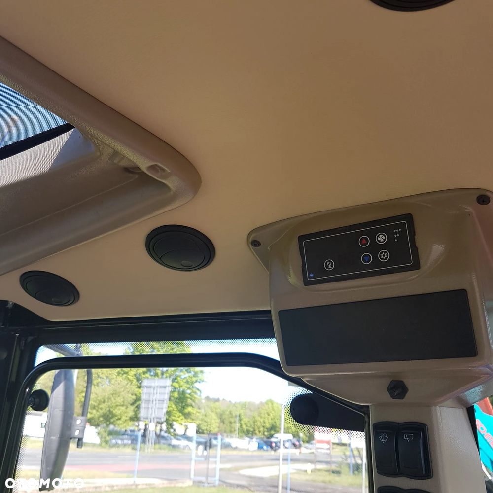 Farmtrac FT680 D TV  Z AC - 23