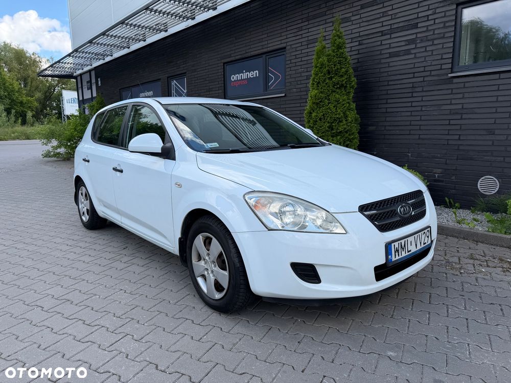 Kia Ceed 1.4 Comfort - 8