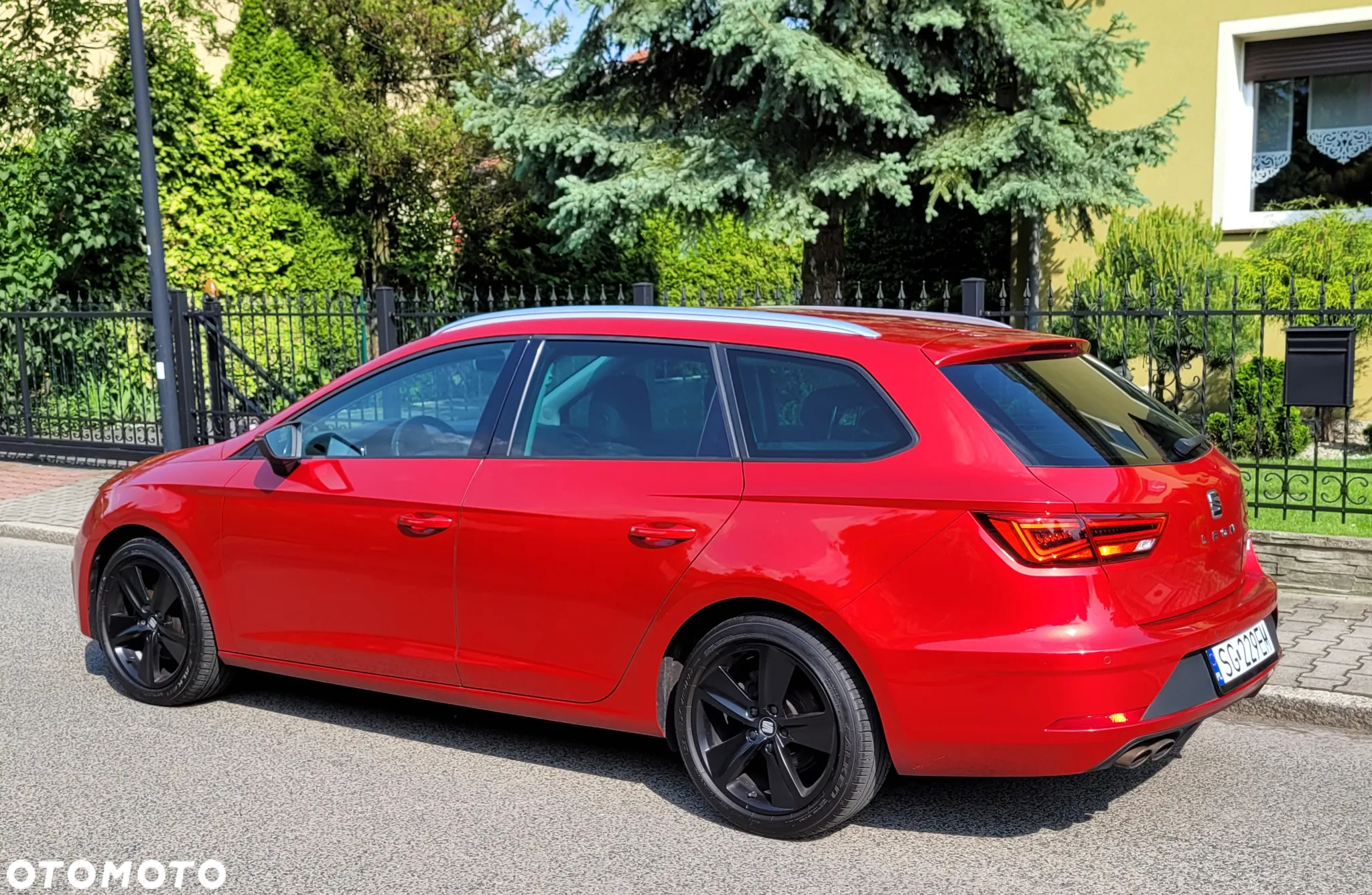 Seat Leon Sportstourer 2.0 TDI FR Plus - 13