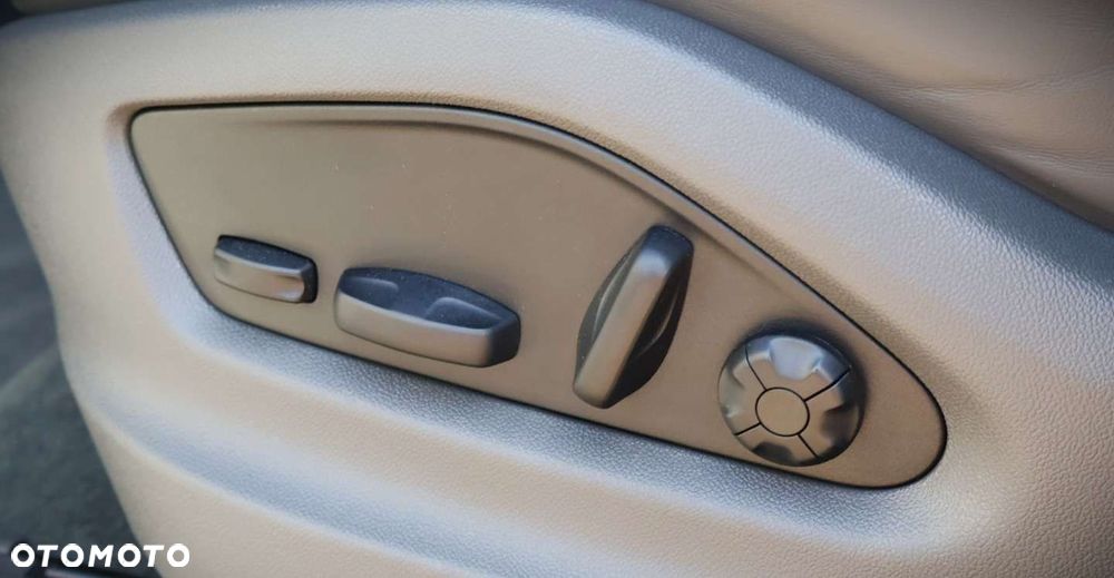 Porsche Cayenne - 17
