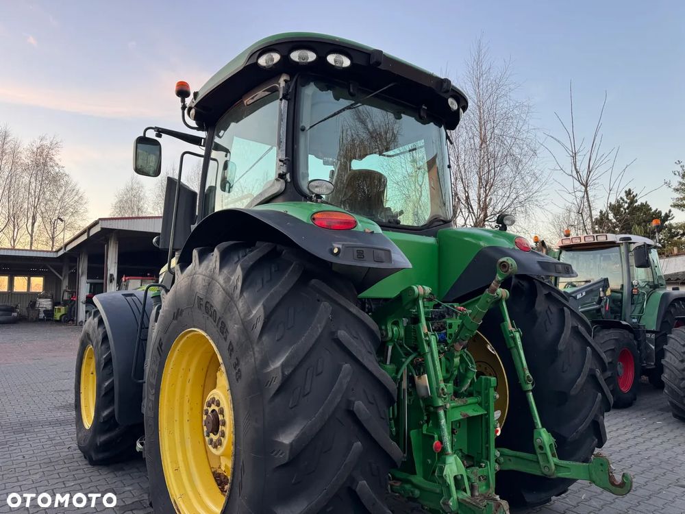 John Deere 7230R - 23