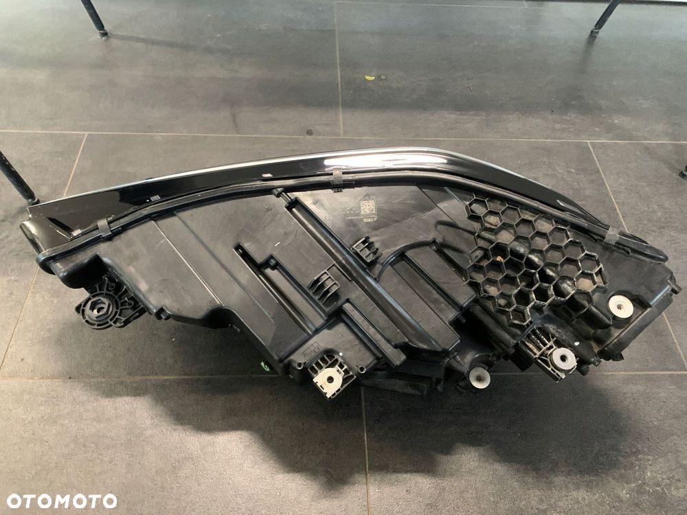 Lampa prawa AUDI ETRON E-TRON 4KE - 5
