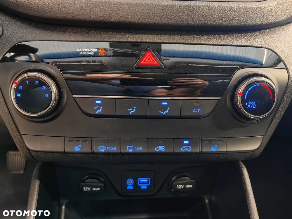 Hyundai Tucson blue 1.6 GDi 2WD Navi - 13