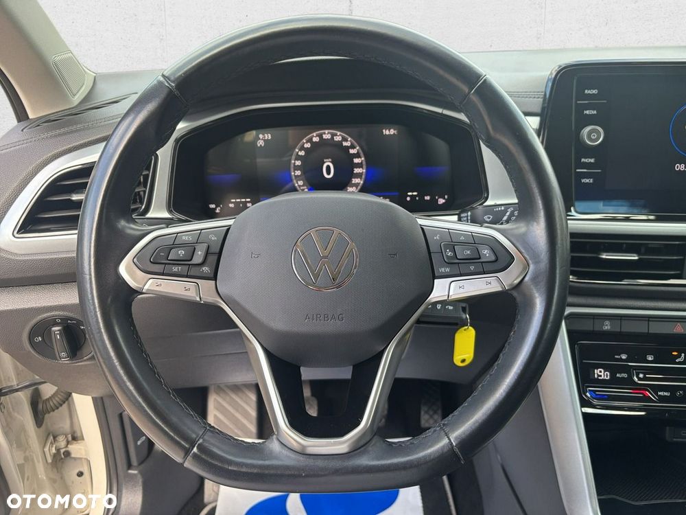 Volkswagen T-Roc - 16
