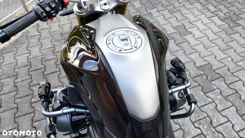 BMW R - 16