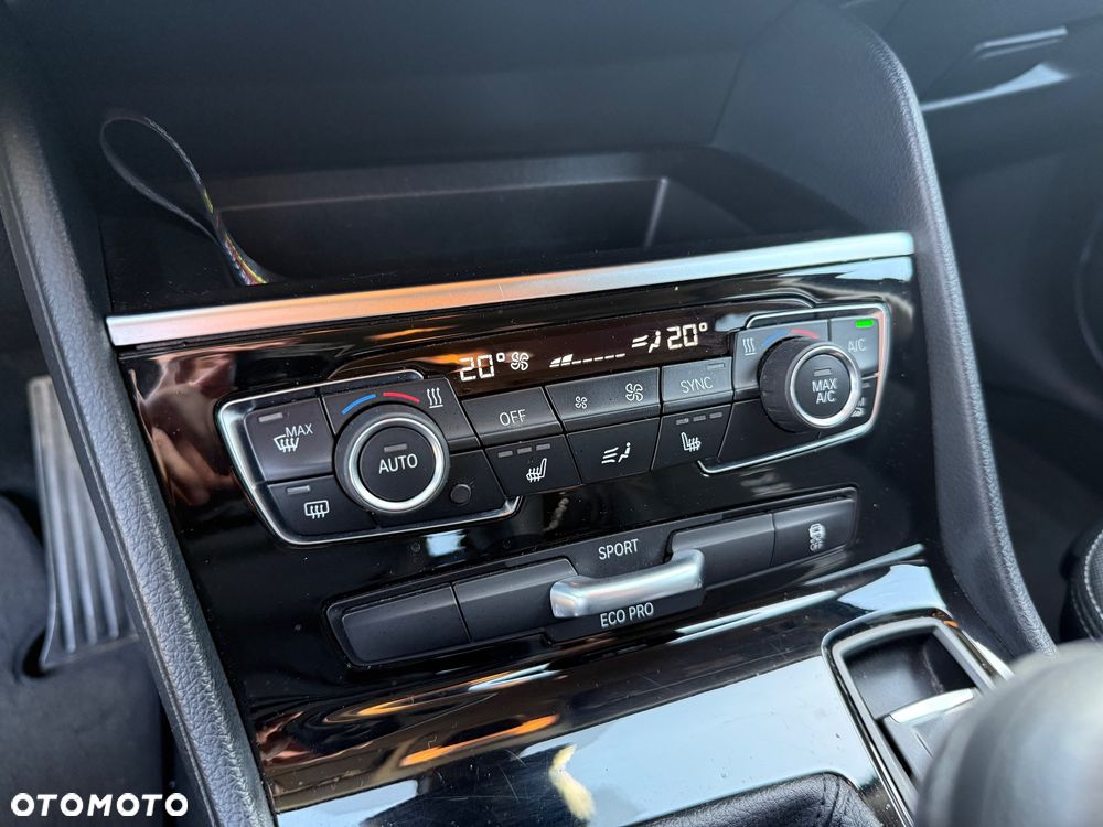 BMW Seria 2 218d GT Sport Line - 28