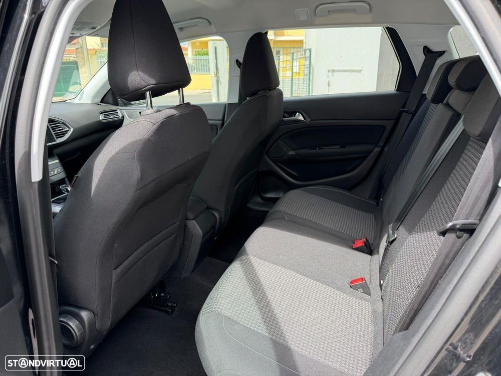 Peugeot 308 SW 1.5 BlueHDi Active EAT8 - 9