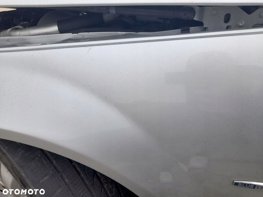 MERCEDES C W204 BŁOTNIK LEWY PRZÓD PRZEDNI 775 - 7