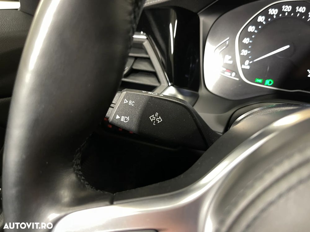 BMW Seria 3 318d AT MHEV - 26