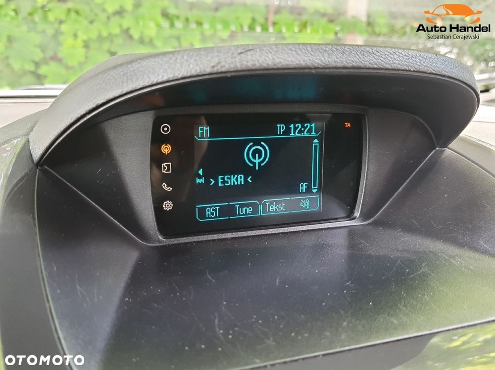 Ford Tourneo Courier - 22