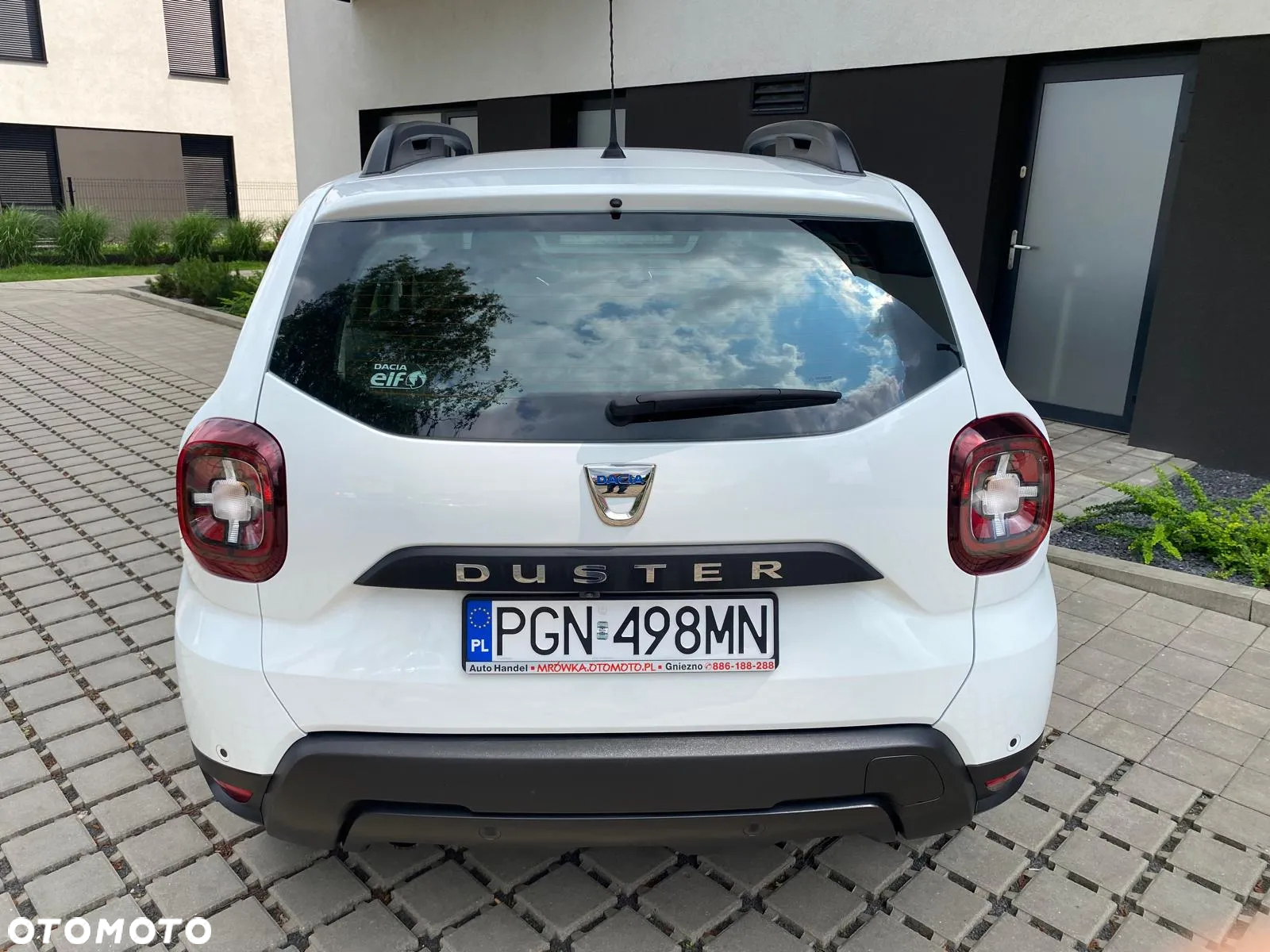 Dacia Duster 1.6 SCe Laureate S&S - 16