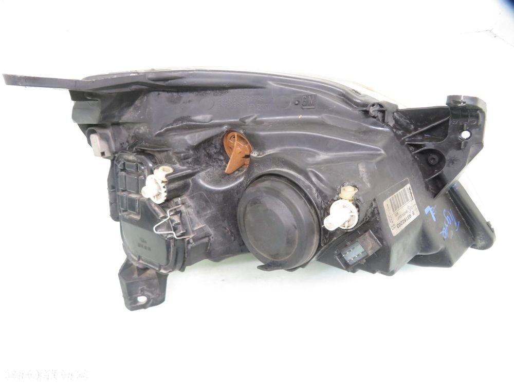 LAMPA LEWA PRZEDNIA OPEL TIGRA TwinTop 93162203 - 2