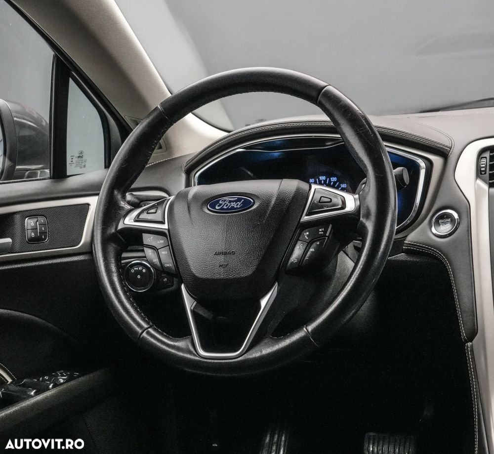 Ford Mondeo 2.0 HEV Vignale - 17