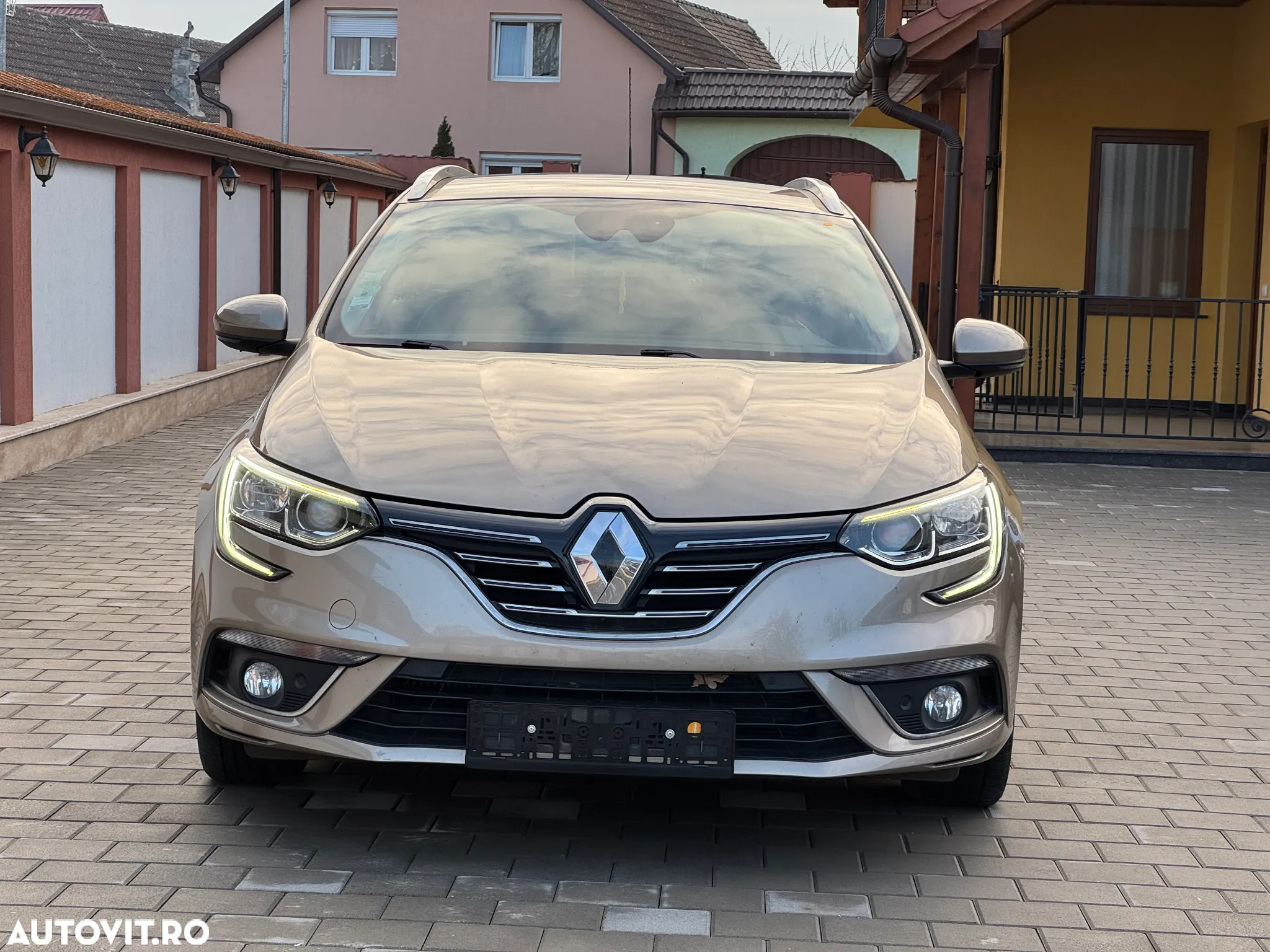 Renault Megane Grandtour ENERGY dCi 110 EDC BUSINESS - 27