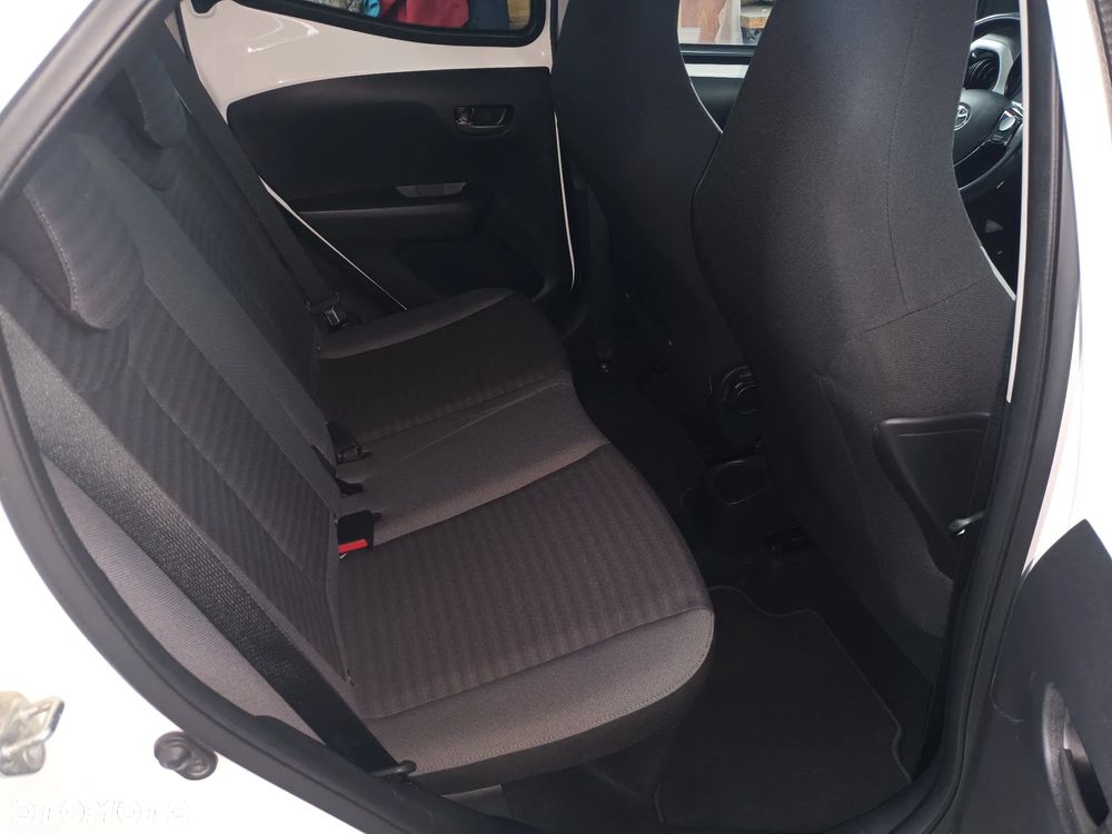 Toyota Aygo 1.0 VVT-i Color Edition - 19