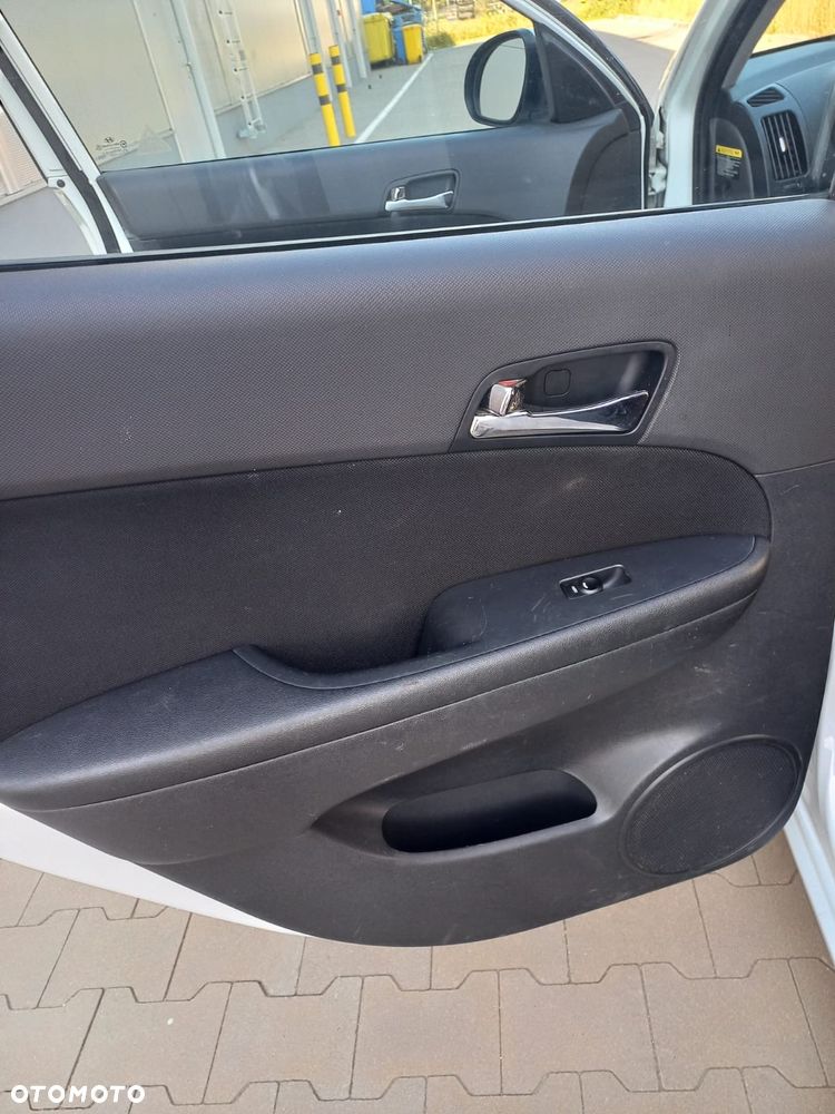 Hyundai i30 - 34