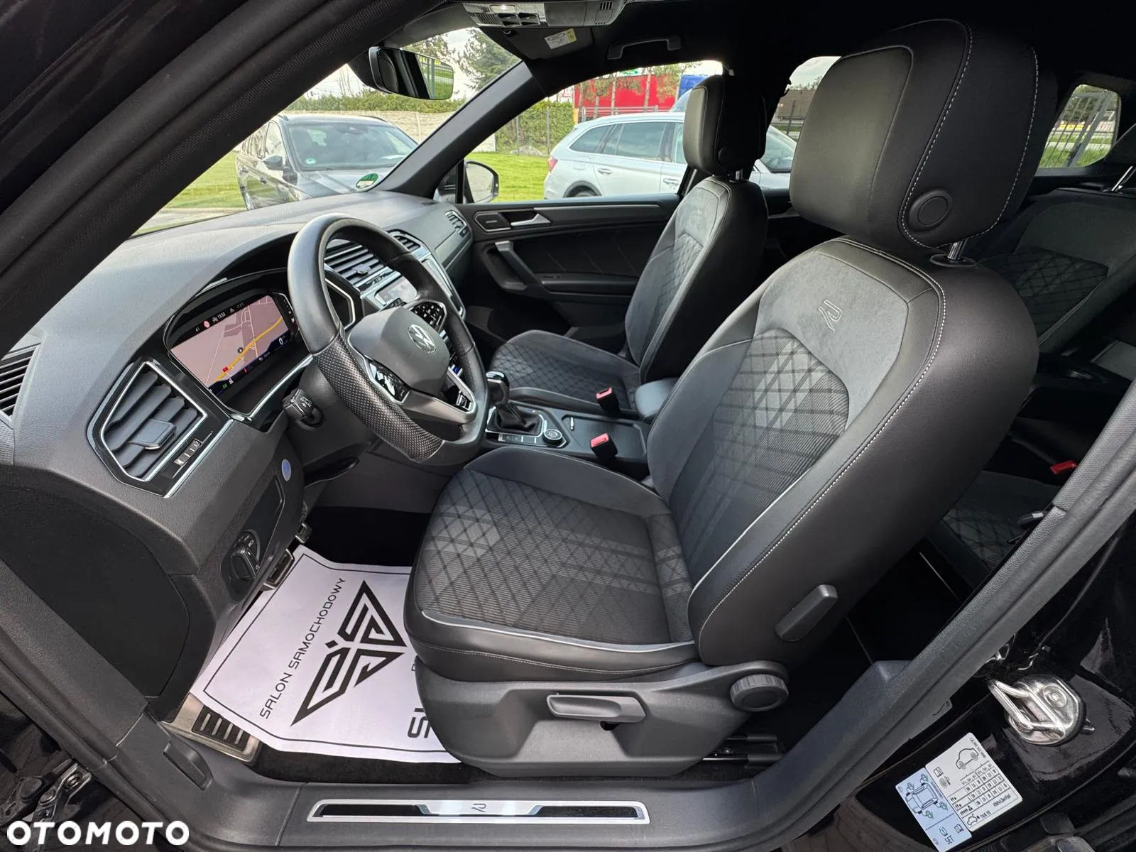 Volkswagen Tiguan 2.0 TDI SCR 4MOTION DSG R-Line - 21