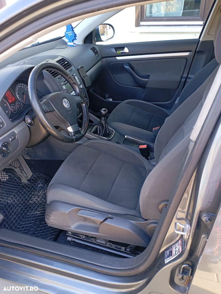 Volkswagen Golf 1.9 TDI DPF Comfortline BlueMotion - 5