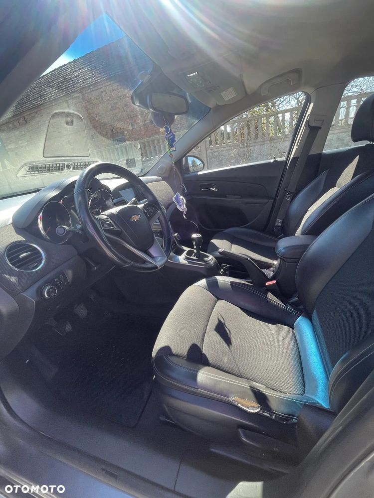 Chevrolet Cruze 1.7 D LT+ Premium - 11