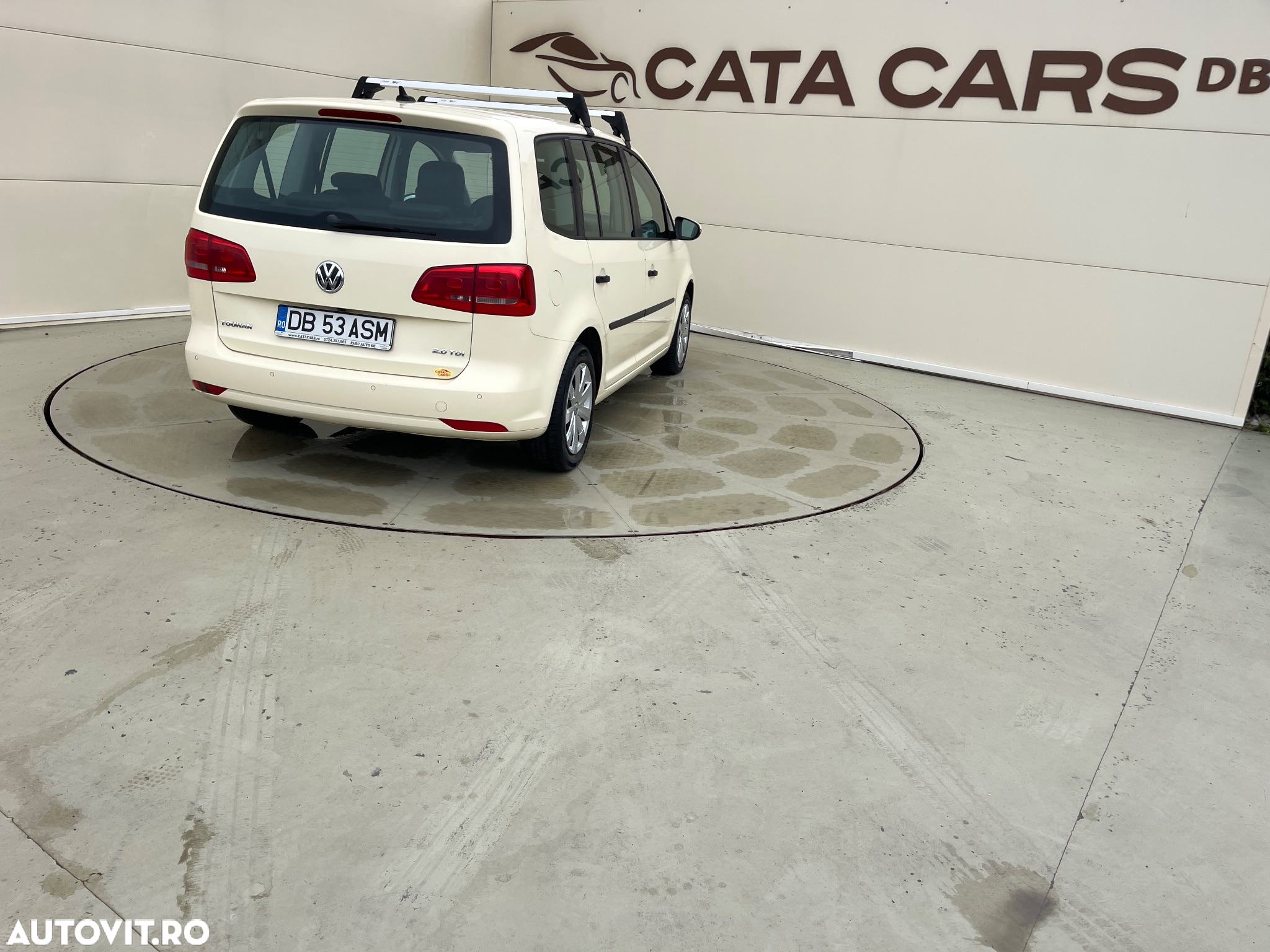 Volkswagen Touran 2.0 TDI DSG Comfortline - 14