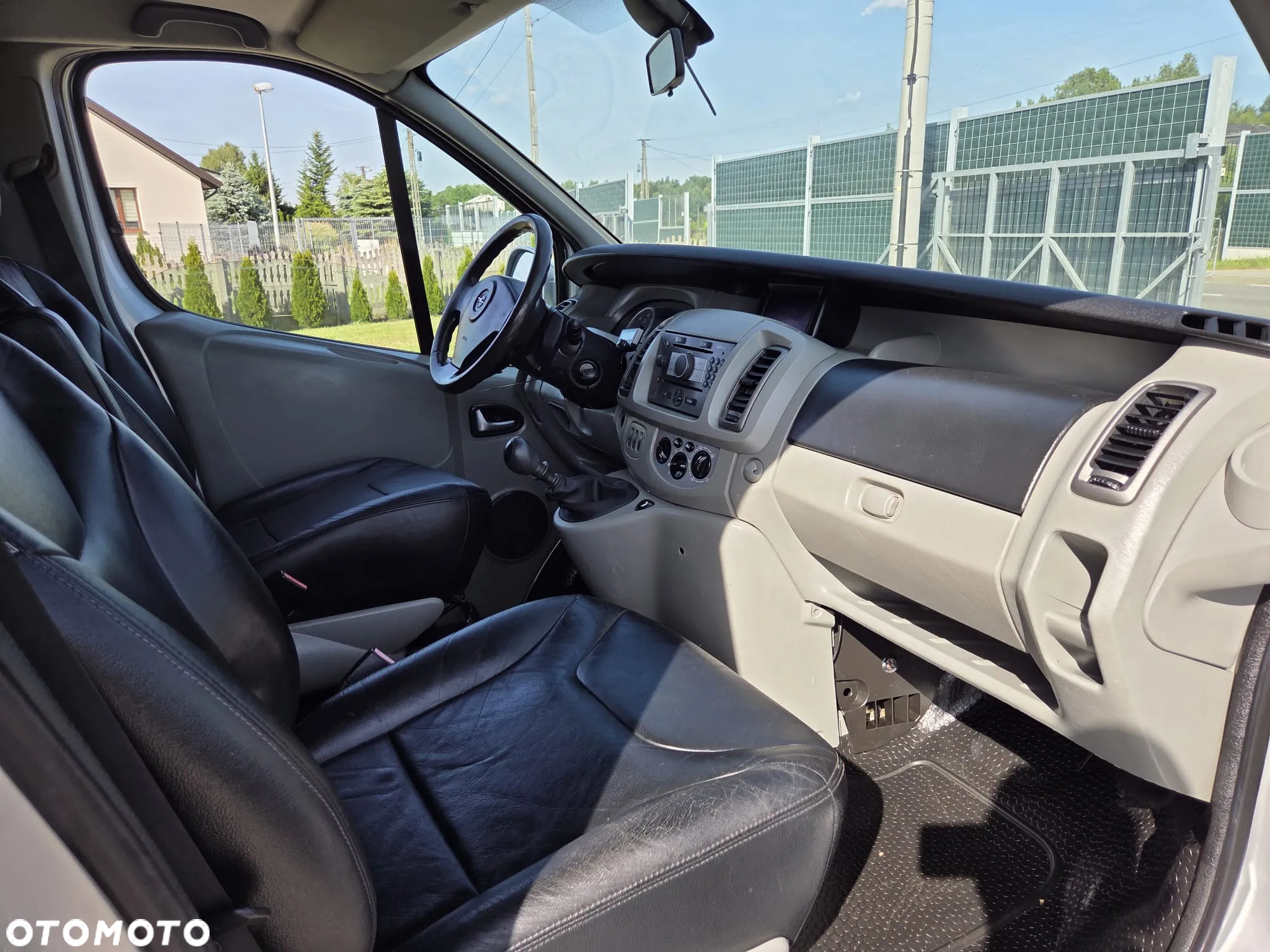 Opel VIVARO LONG FULL OPCJA KLIMA ORYGINAŁ LAKIER ZADBANY PO WYMIANACH - 14